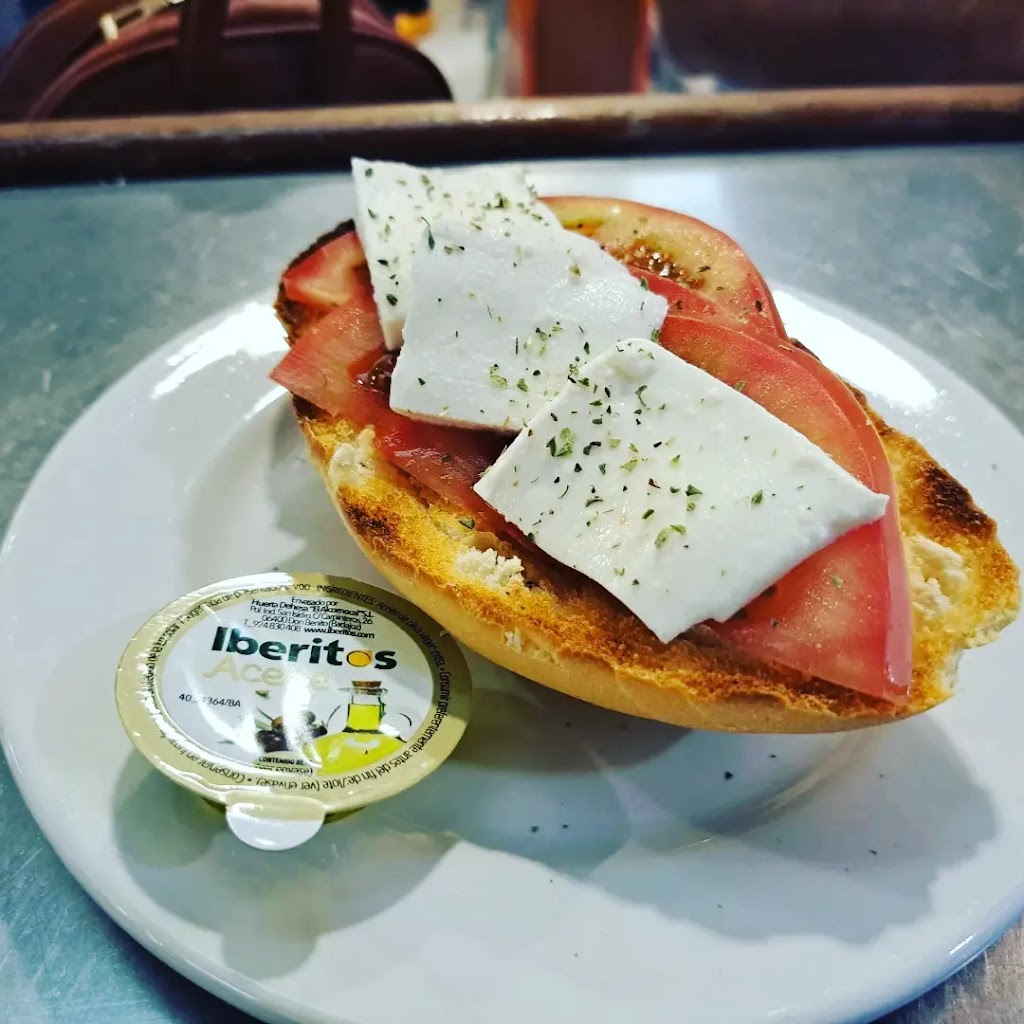 Cafeteria Oryca — Comida y bebida