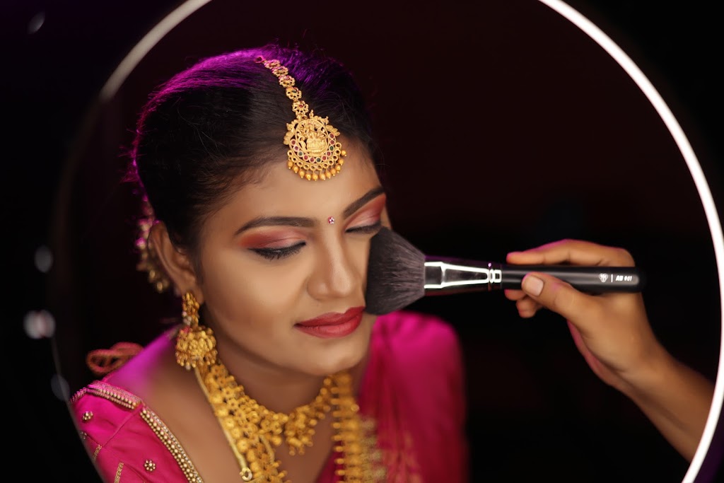 Suriya Beauty Parlour Tailoring Aari Designer Training Institute