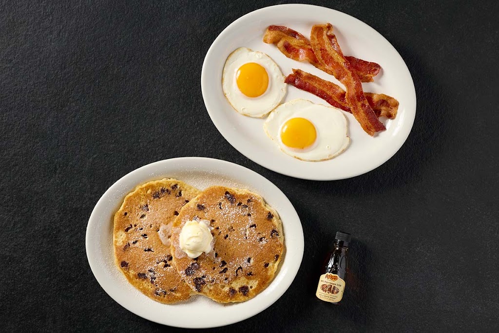  Cracker Barrel Old Country Store