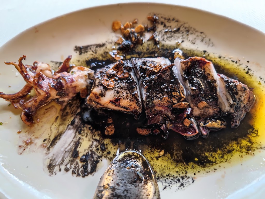 Restaurante Sacha — Comida y bebida