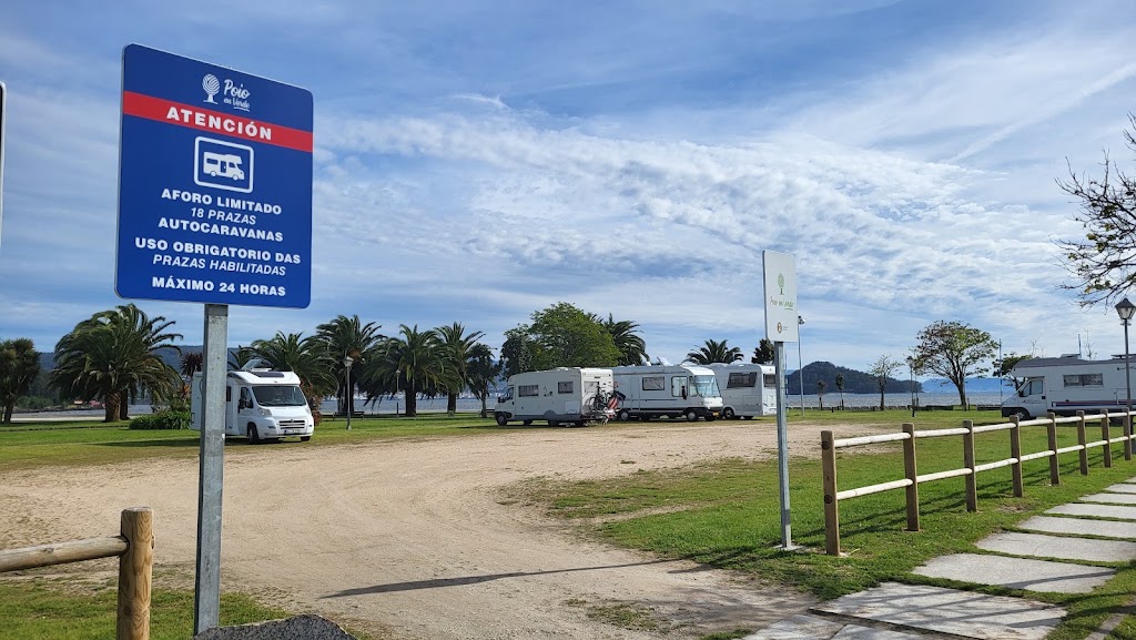 Area de Autocaravanas Poio — Signo