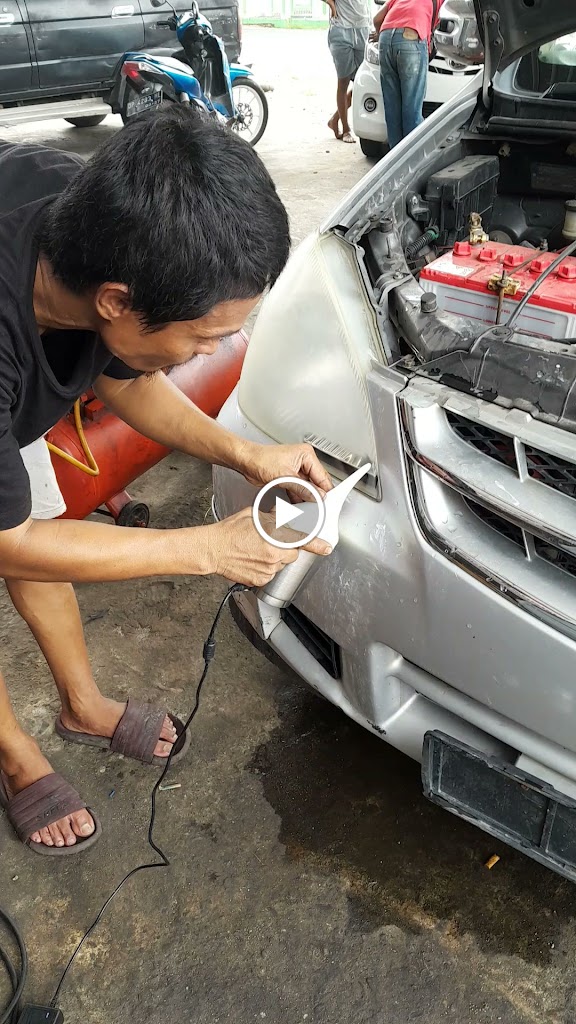 Bengkel Aneka Oto Melayani
