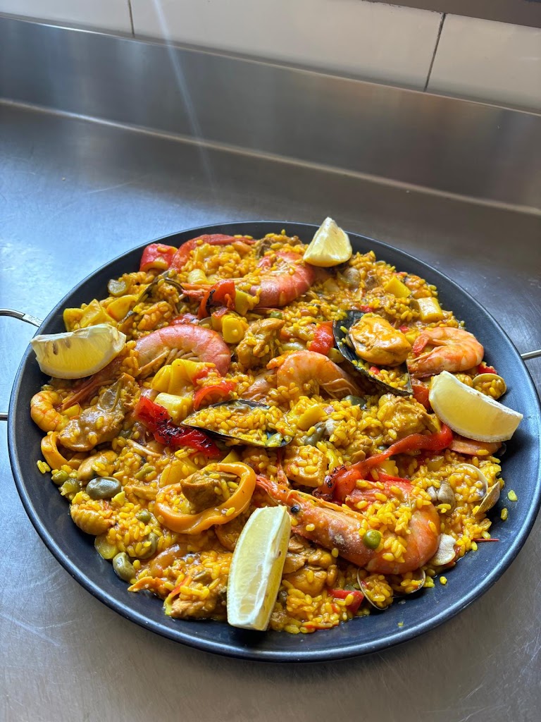 Cafe-Bar Nicol — Comida y bebida