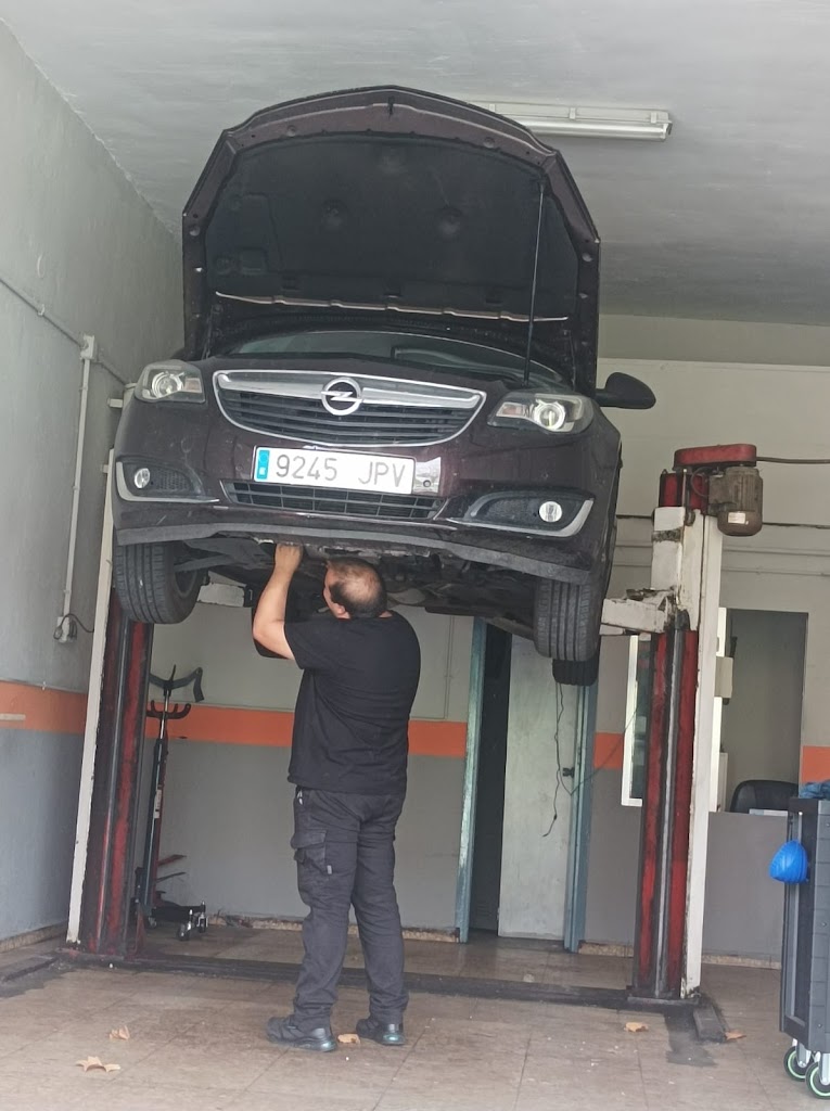 Taller de Coches Royam