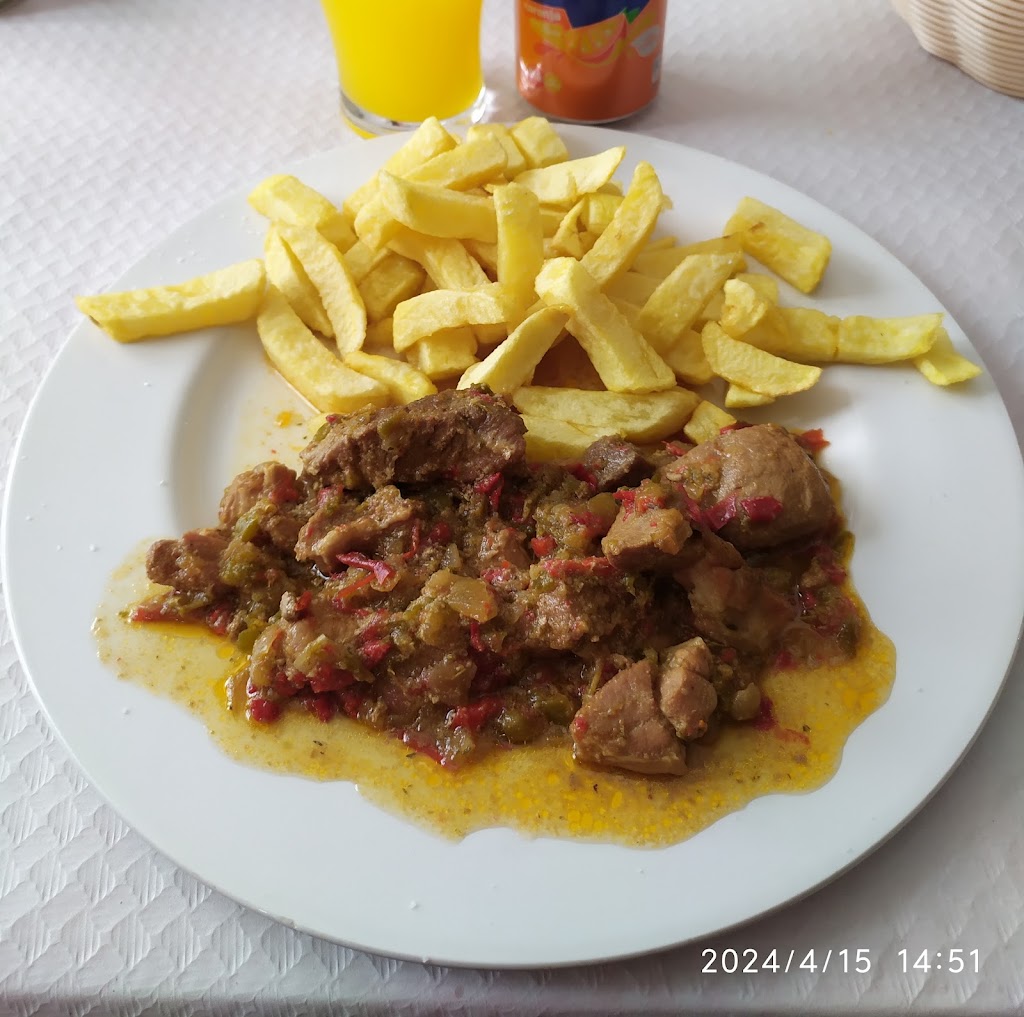 Bar Hnos. Ramos — Comida y bebida