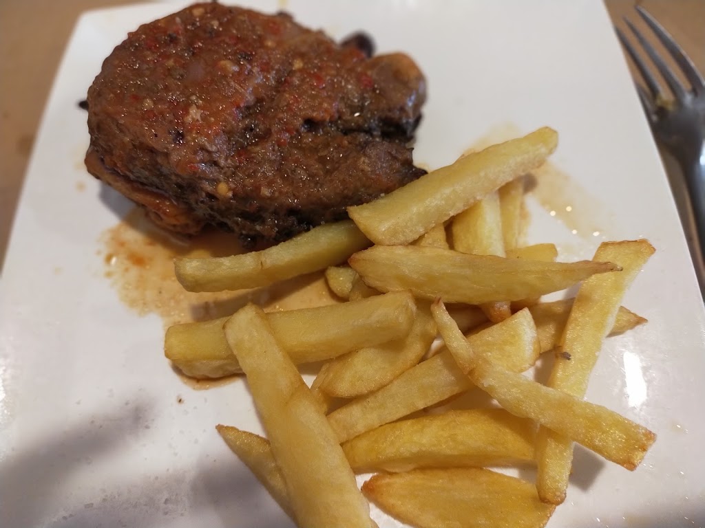 Lido Bar — Comida y bebida