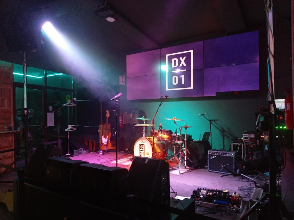 Pub la Fabrica — Escenario