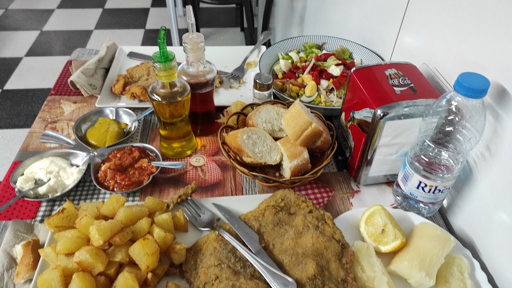 Cafe Bar Caracas — Picada