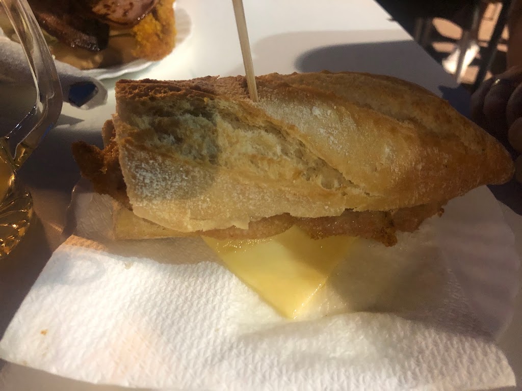 Terraza-Bar Trotamundos — Comida y bebida