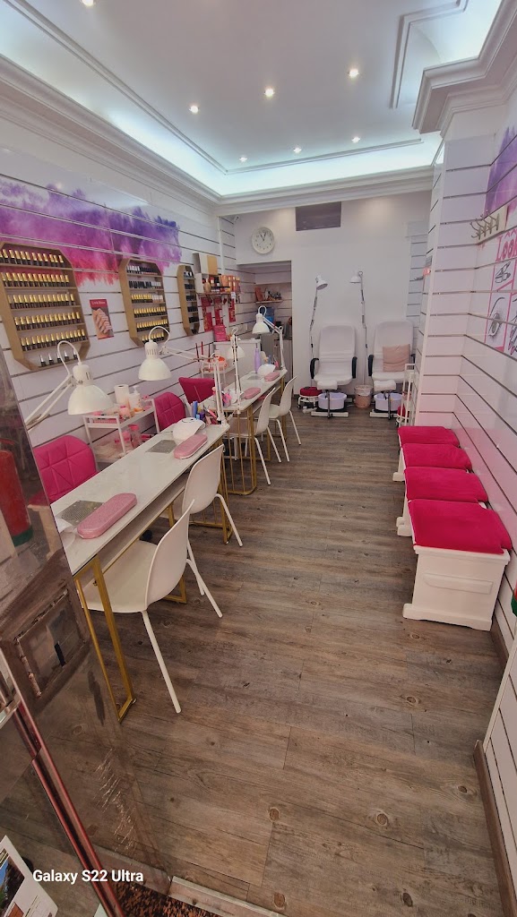 Look Unas Estetica y Belleza — Interior