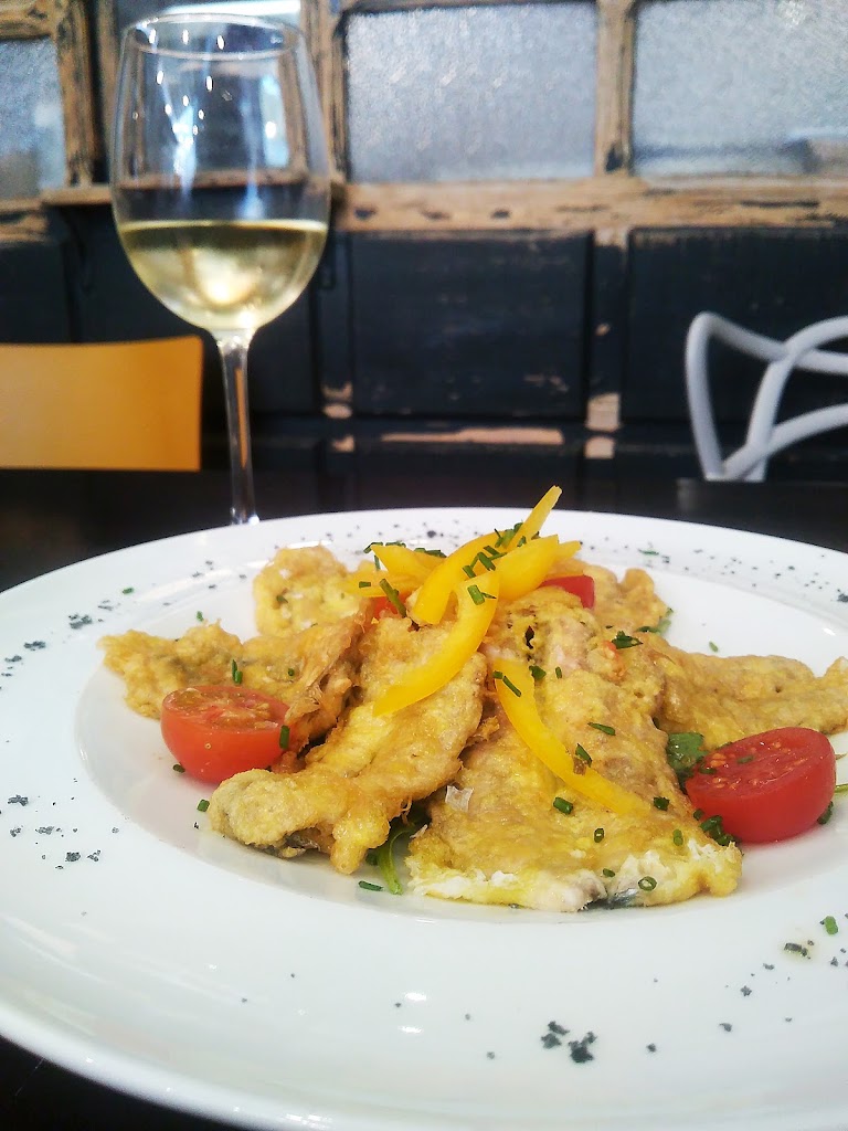 Tasca Alamar — Comida y bebida