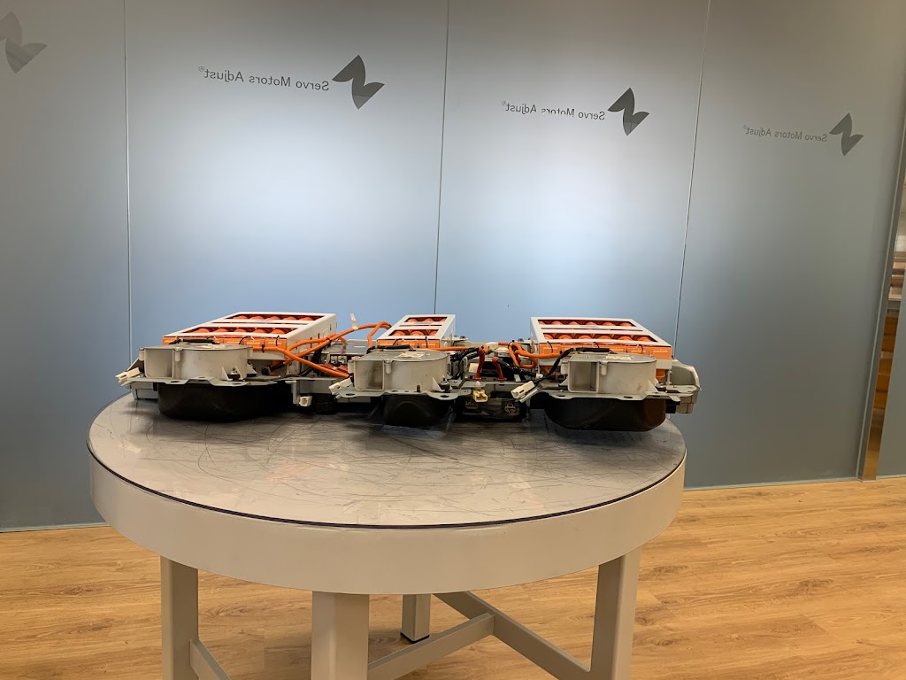 Servo Motors Adjust, Sl