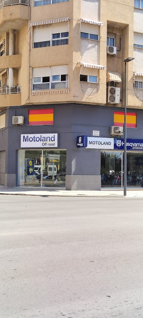 Motoland Off Road — Exterior