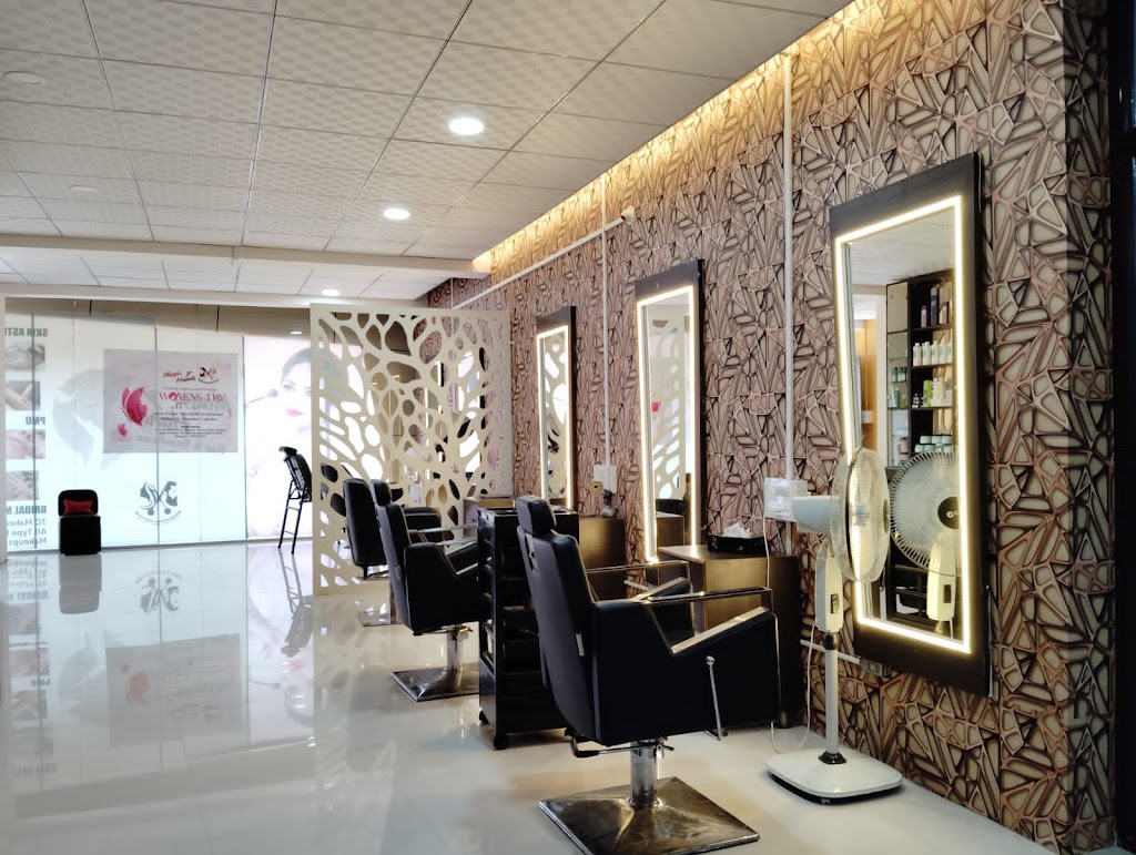 Magic Hands Unisex Salon