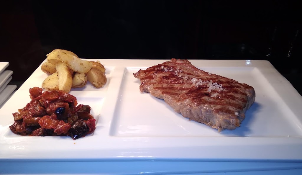 Restaurante Casa Santa Pola — Comida y bebida