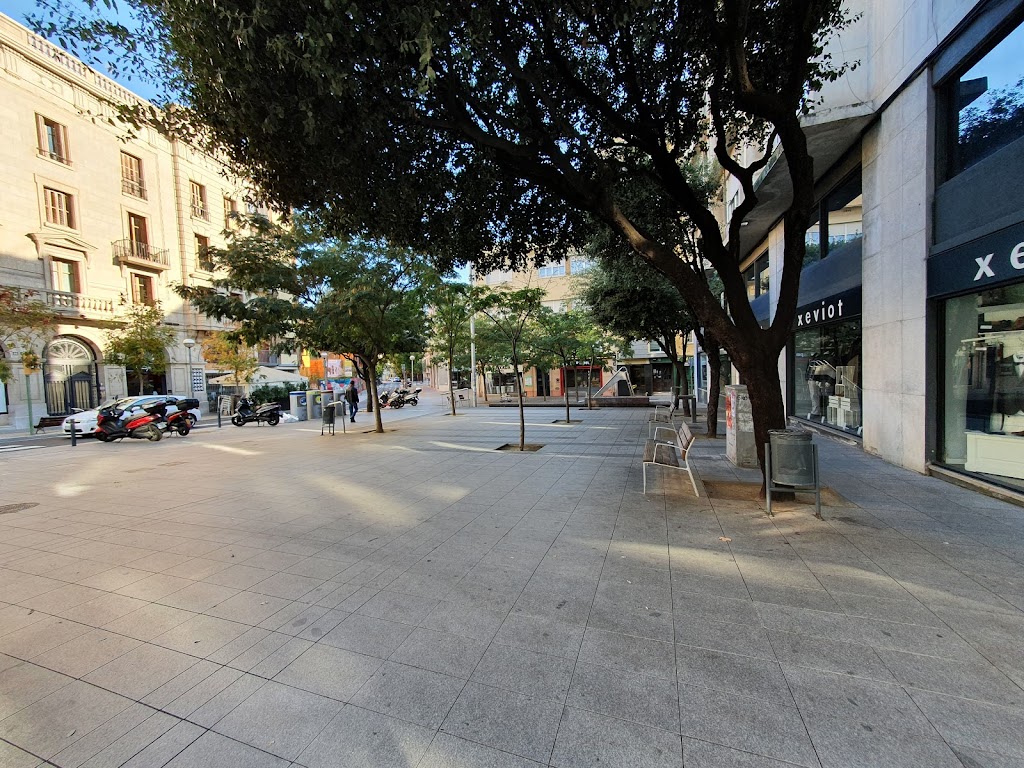 Aparcabicis a prop Pca. de l'Angel