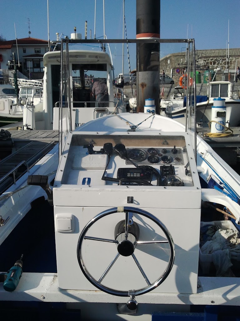 Motonautica Bermeo — Bote