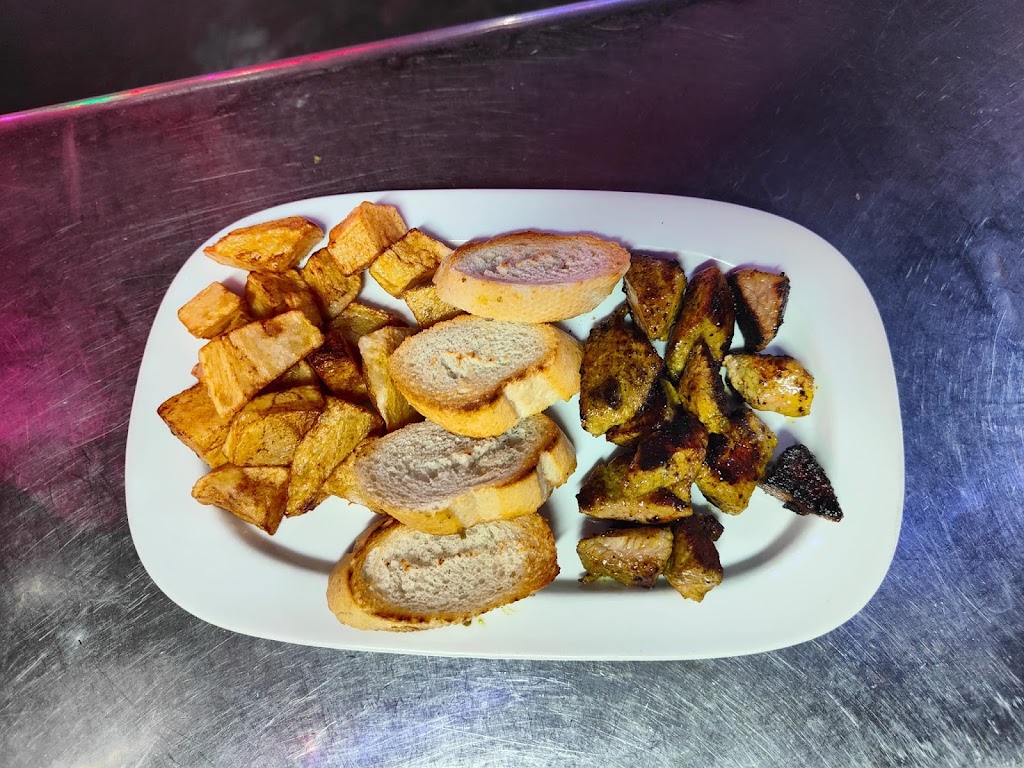 Bar Musical Kansas — Comida y bebida