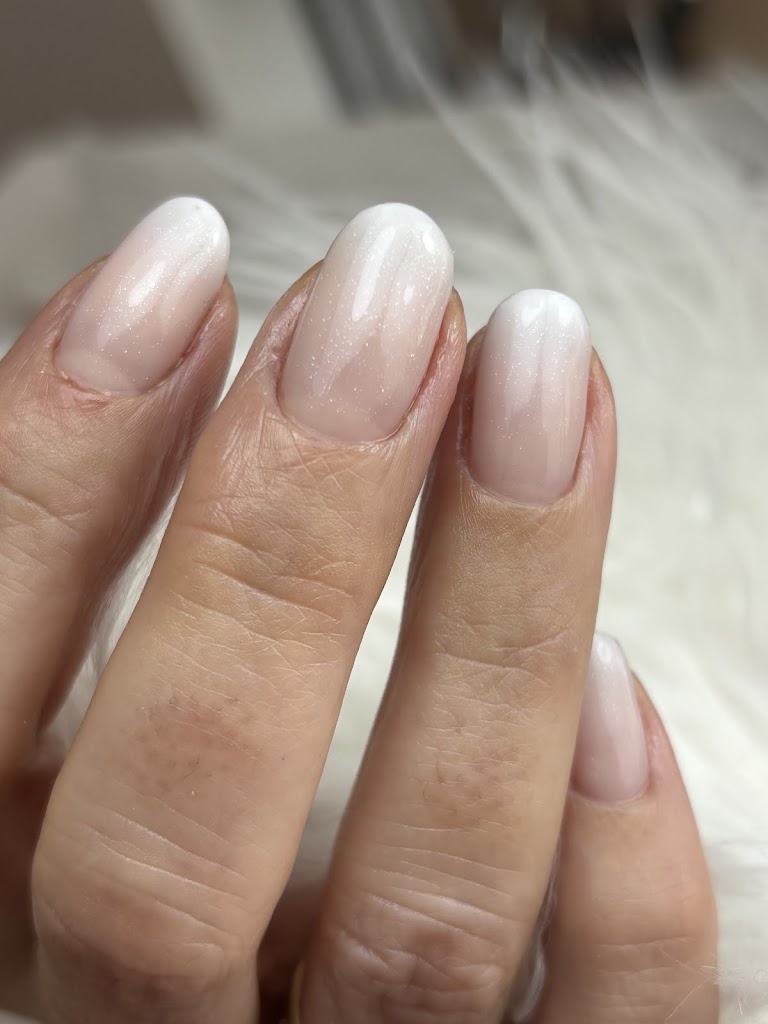 Desire Beauty Center — Una