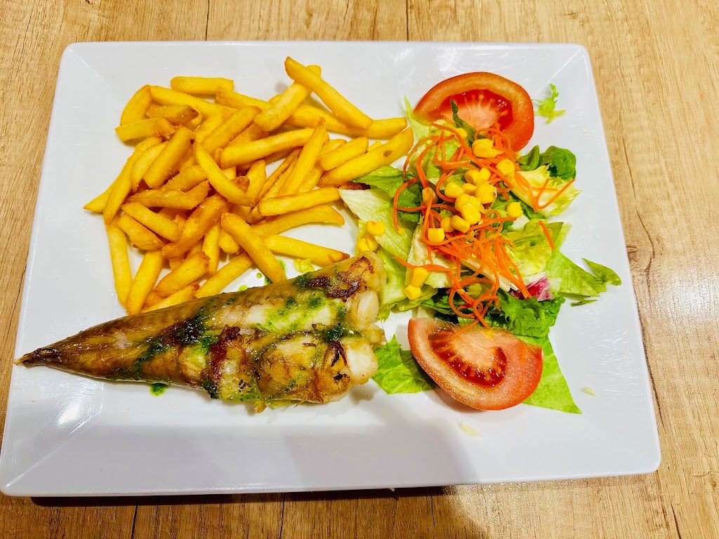 Bar 5 Farolas — Comida y bebida