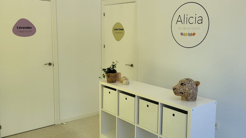 Alicia The English Teacher