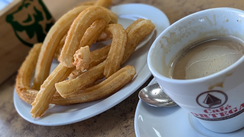 Restaurante churreria Las Cruces — Cafe