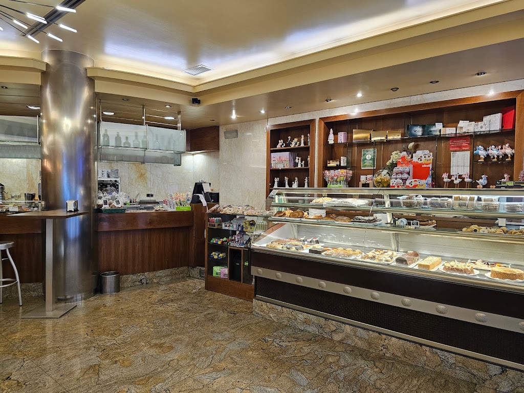 Pasteleria Samanes — Ambiente
