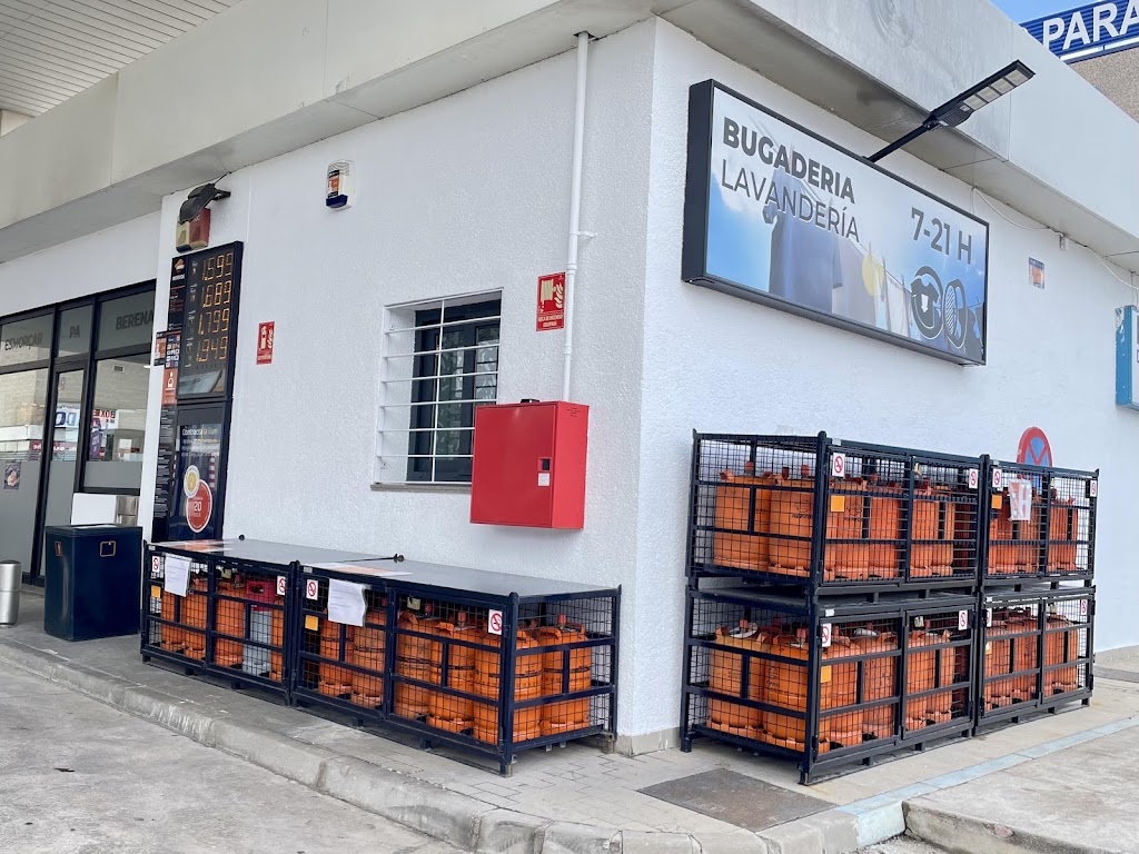 Estacion de Servicio Repsol — Exterior