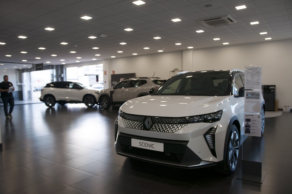 Renault Cartes - Vidal de la Pena — Concesionario de automoviles