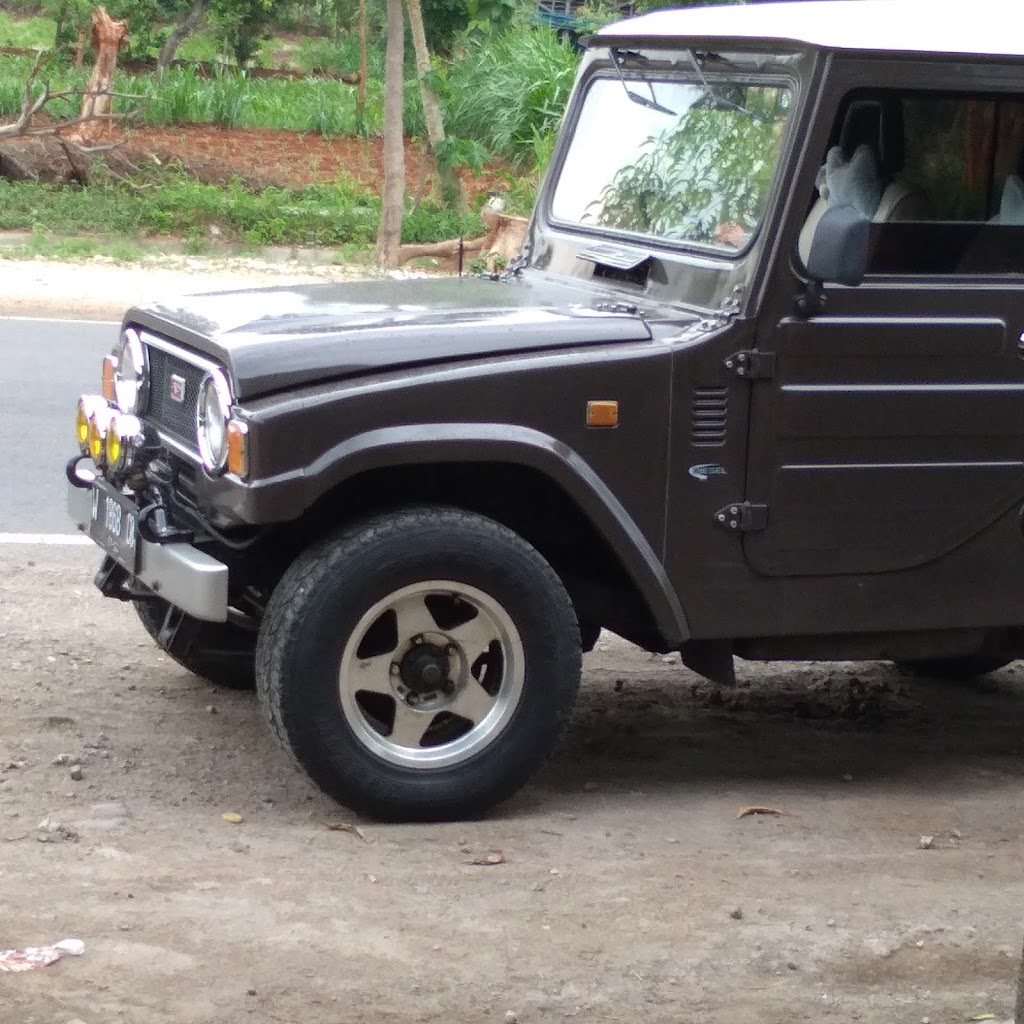 Bengkel specialist las dan cat mobil