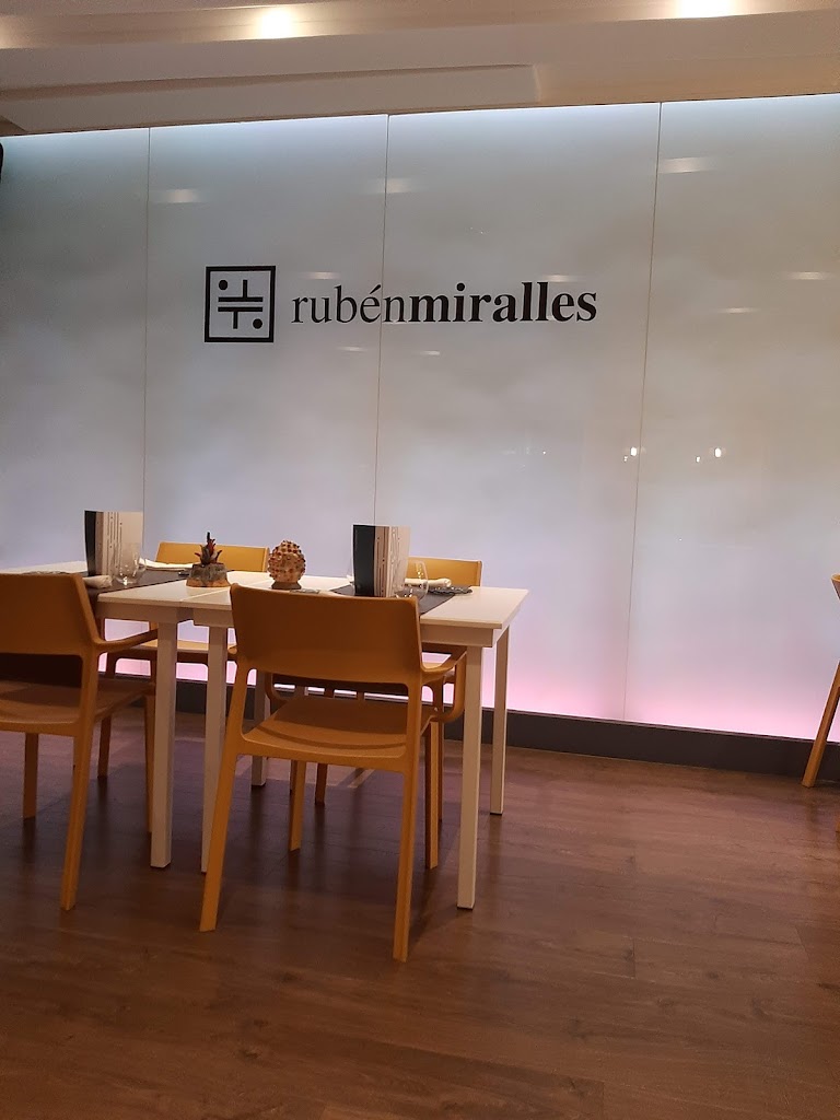 Restaurant Ruben Miralles — Ambiente