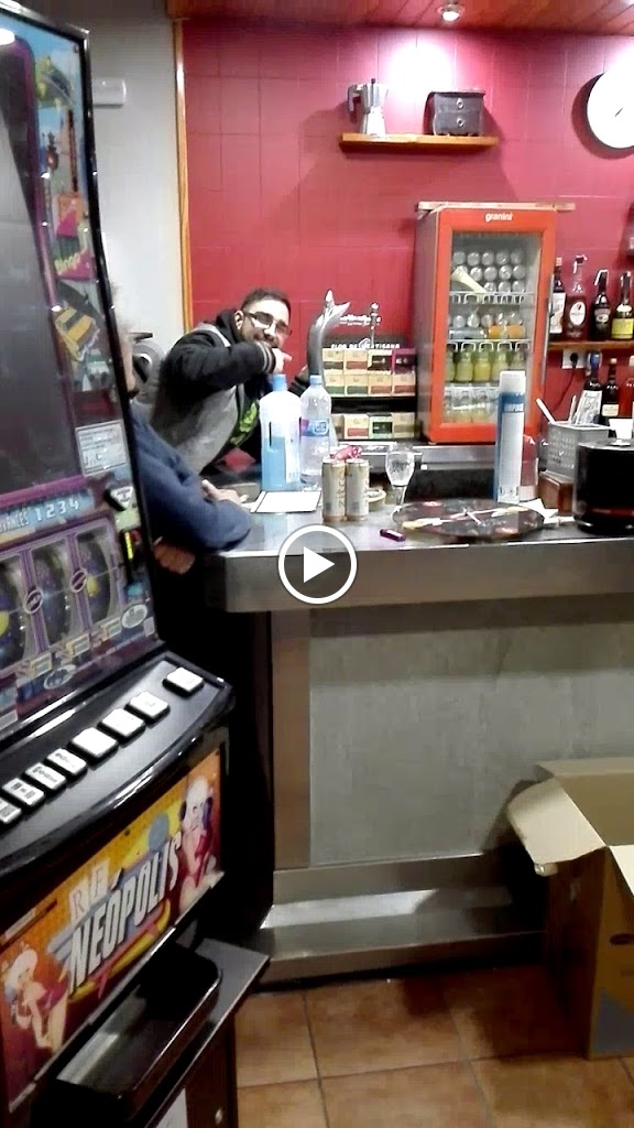 Bar Hermanos Moron — Videos