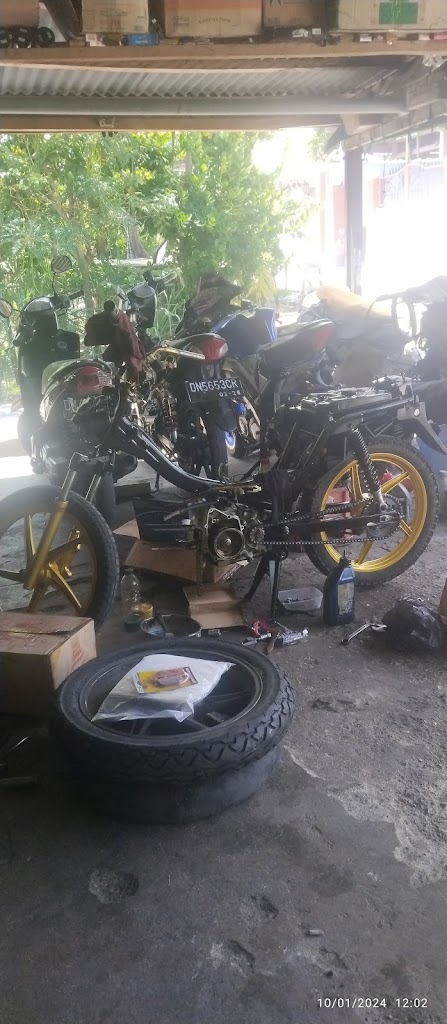 Bengkel motor om Amran