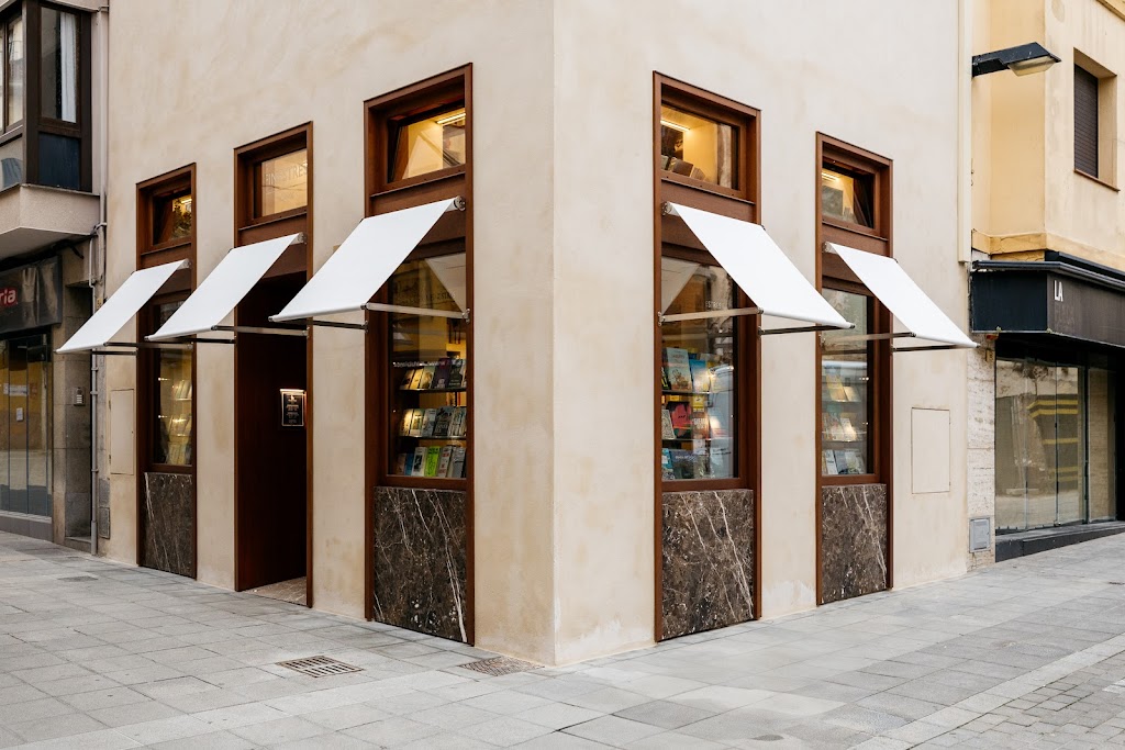 Llibreria Finestres Palamos