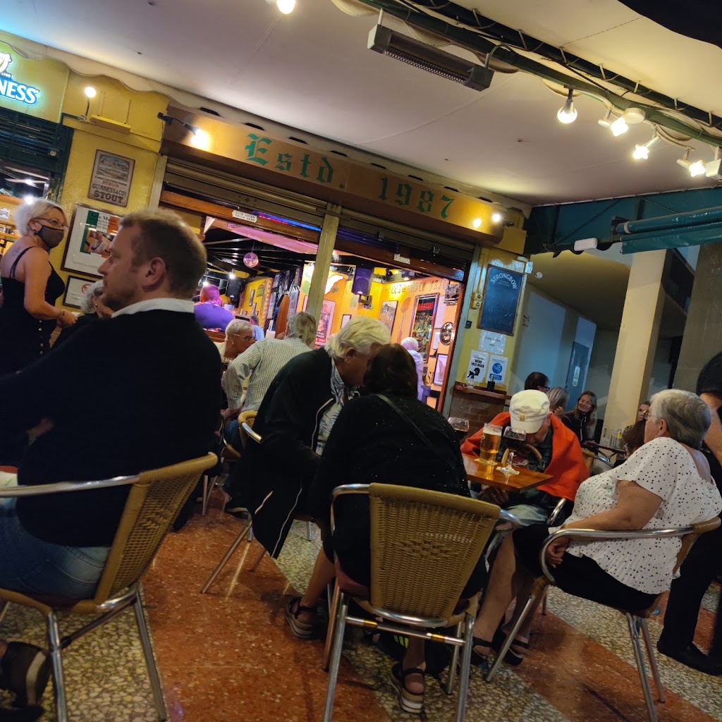 The Oul Triangle, Irish Pub — Ambiente