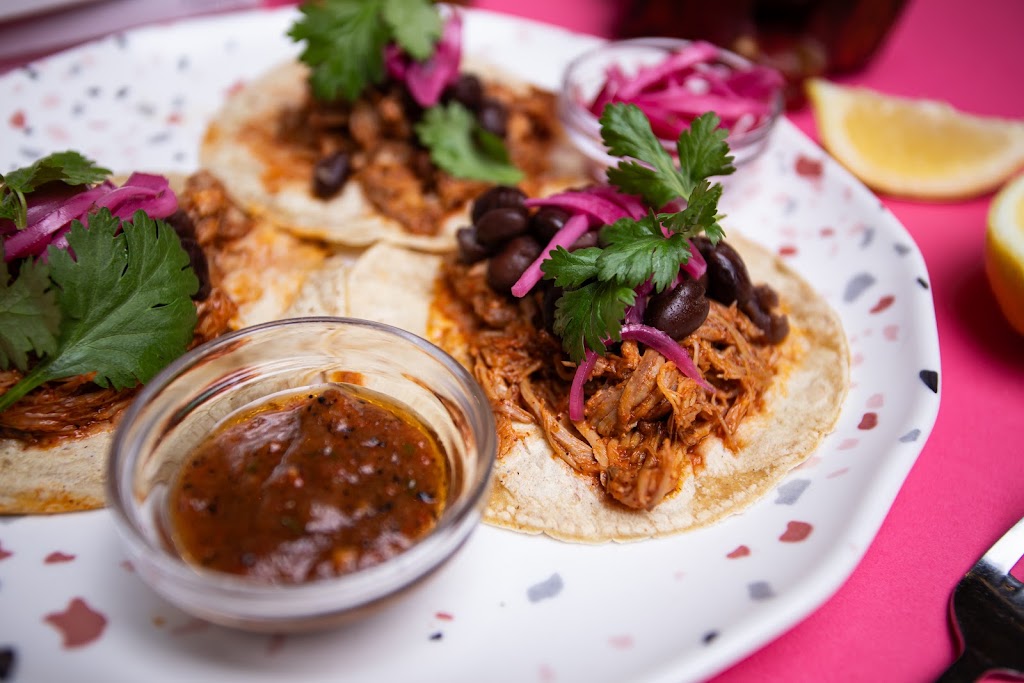 Ojo de Agua Comida Callejera Mexicana — Comida y bebida