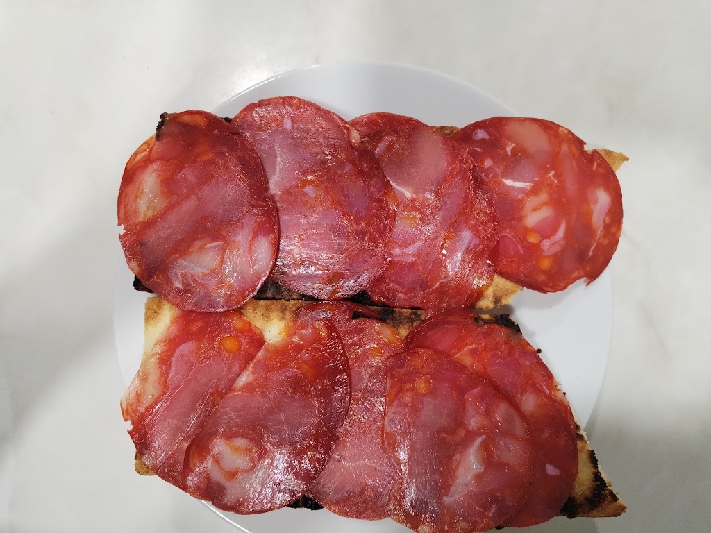 Bar Cafeteria Cal Joan — Comida y bebida