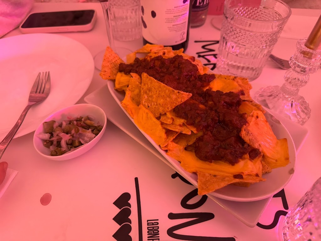 La Ben Parida — Comida y bebida