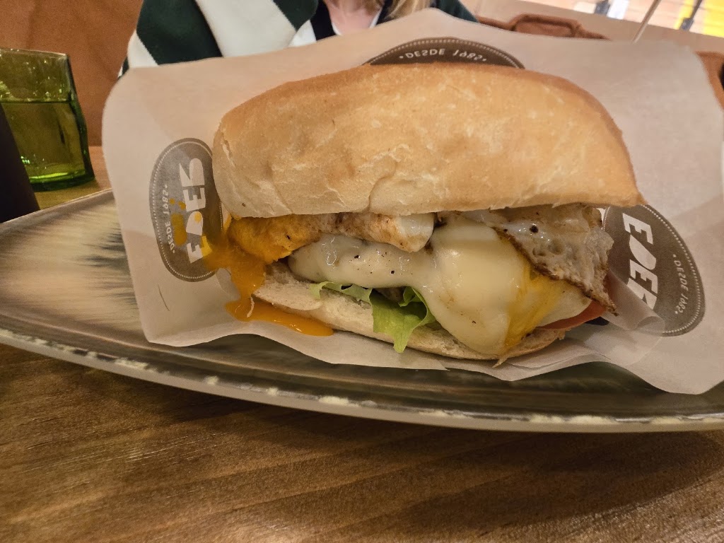 Atavico by Eder — Comida y bebida