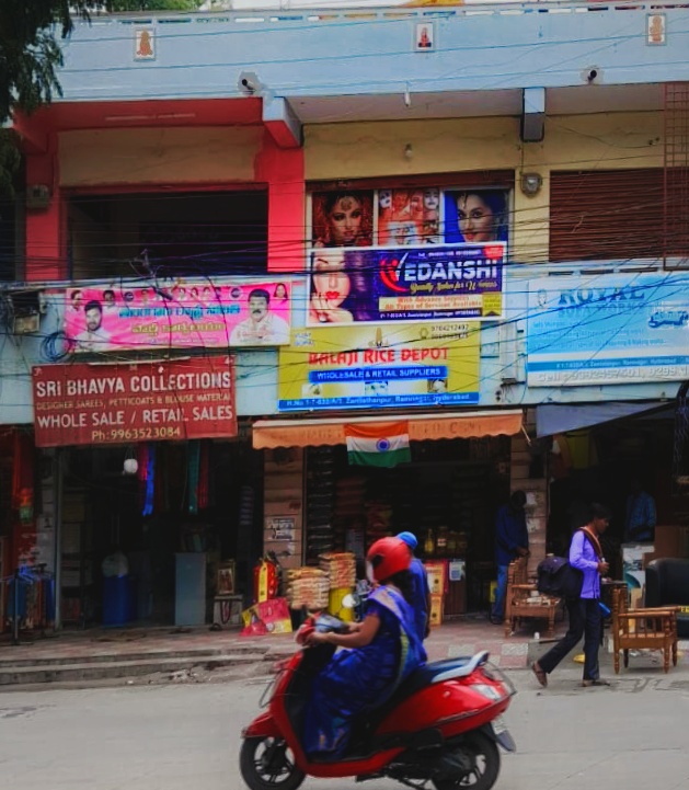 Vedanshi Beauty Salon For Women