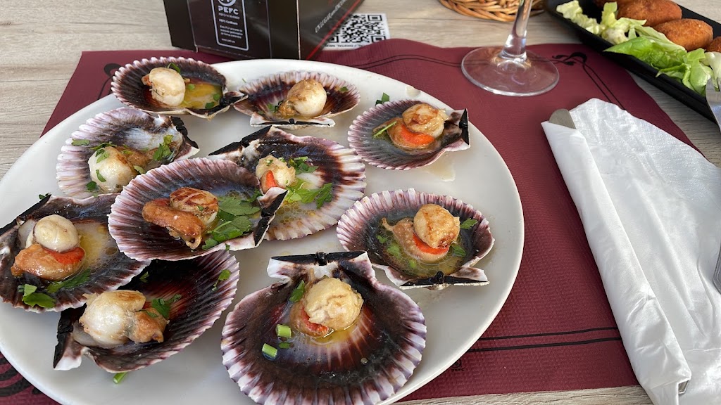 Restaurante Casa Mucha — Comida y bebida