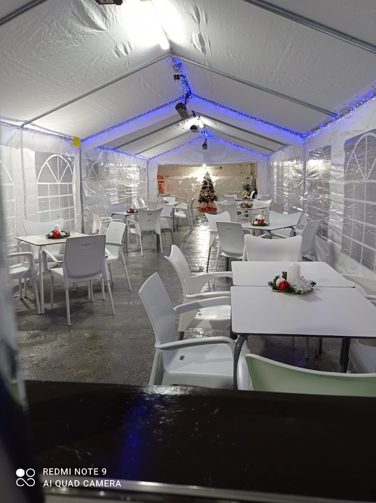 CAFETERIA-BAR LOS NINOS — Ambiente