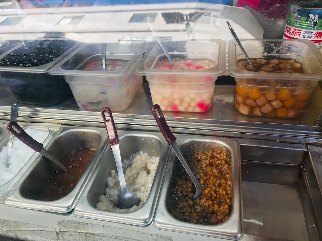 阿雯剉冰紅豆湯燒仙草黑糖飲品 的照片