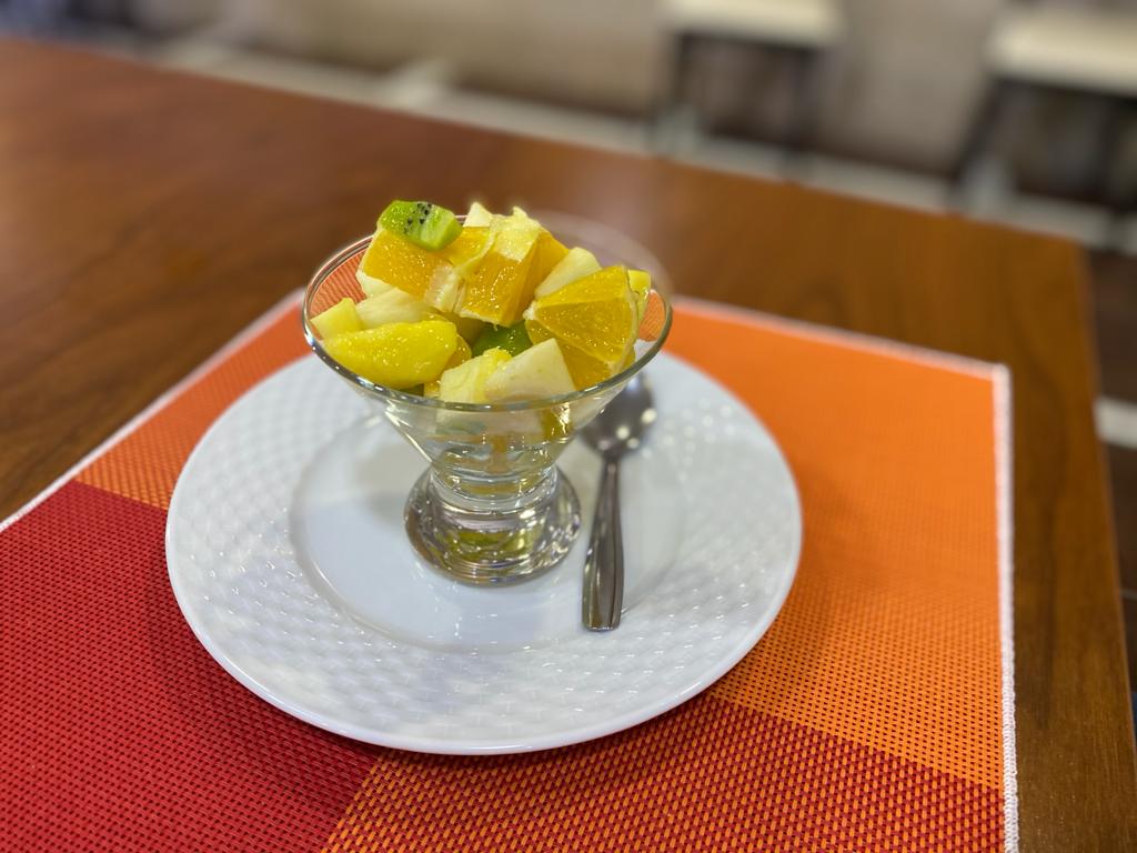 Son Bou Cafeteria/ Restaurante — Comida y bebida