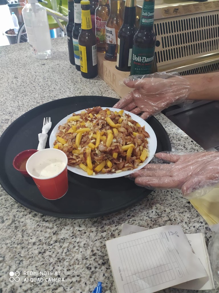 Donner Kebab Frankfurt Ruta 4 — Papas fritas
