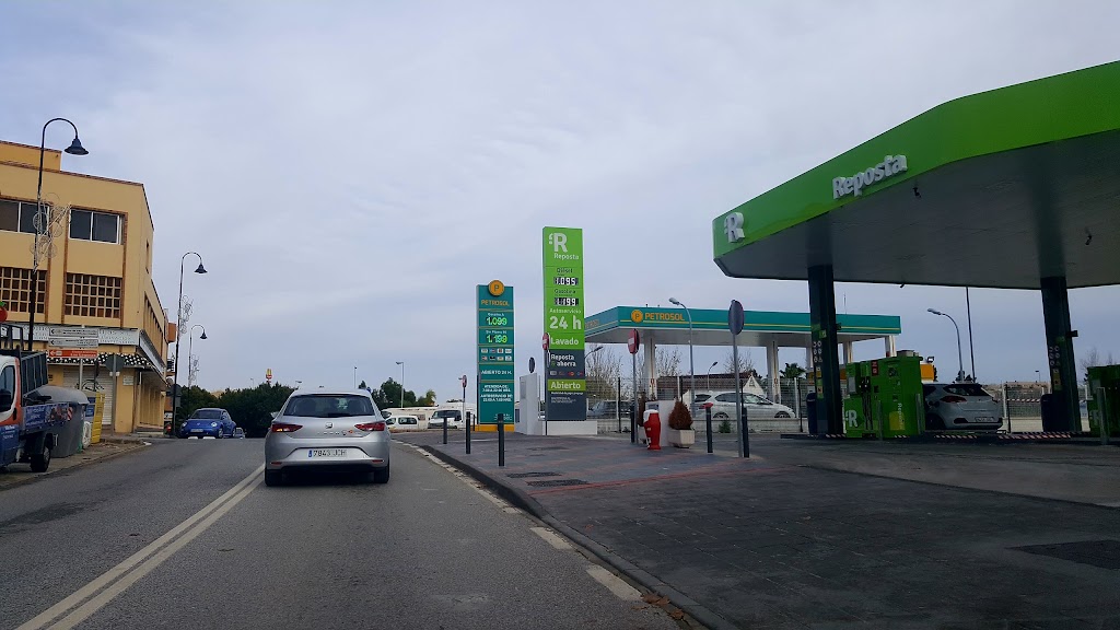 Reposta — Estacion de servicio