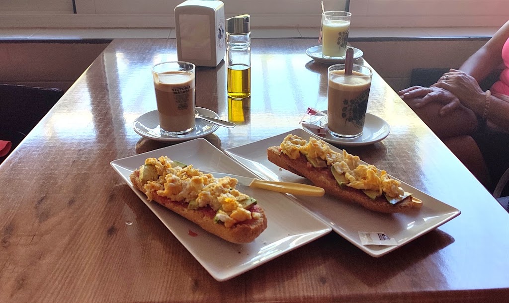 CHURRERIA CAFETERIA RINCON DEL POETA — Cafe
