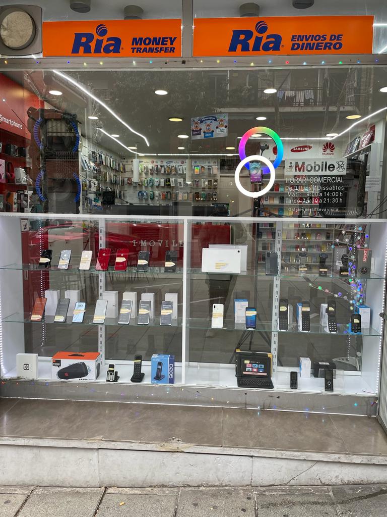 Imobile Cornella — Exterior