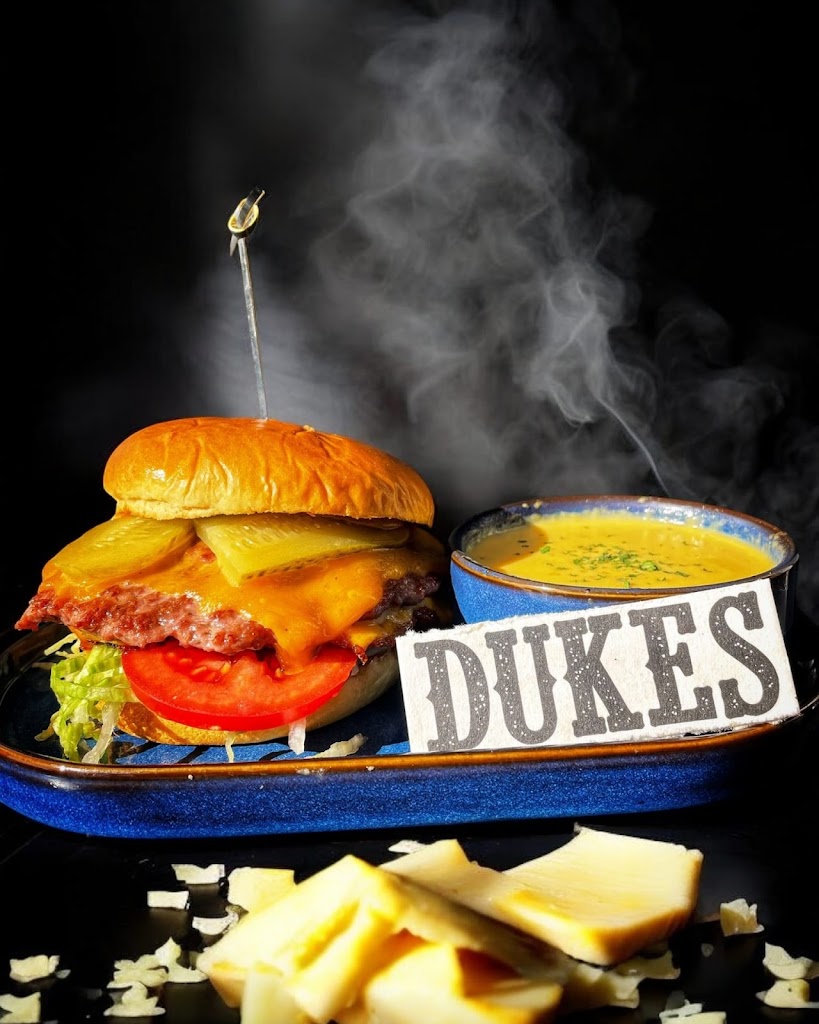 Dukes Bar — Hamburguesa