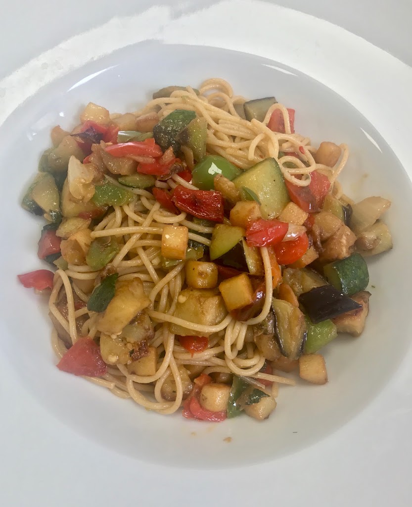 Restaurante Casa Delicias — Comida y bebida